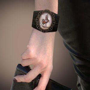 Wide Equestrian Bracelet, Horse Bracelet, European style | Leather Cuff bracelet